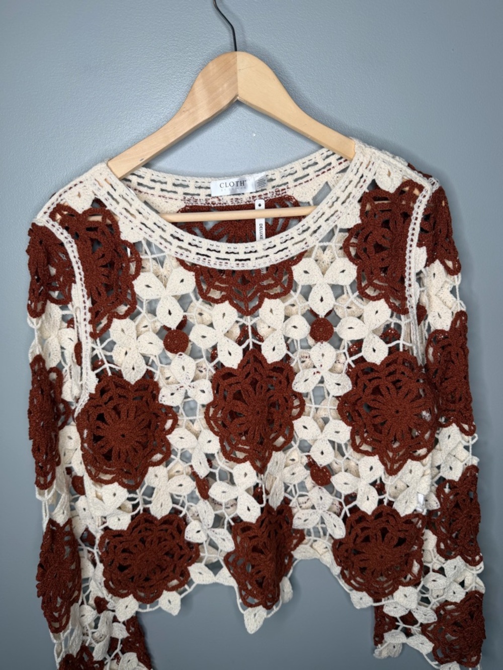 NWT Cloth by Design Boho Long Sleeve Crochet Top - Picture 3 of 10
